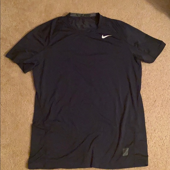 Nike pro fitted t shirt - Picture 1 of 3